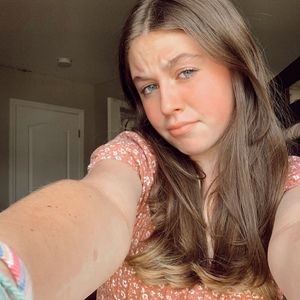 Meet your Posher, Katelyn